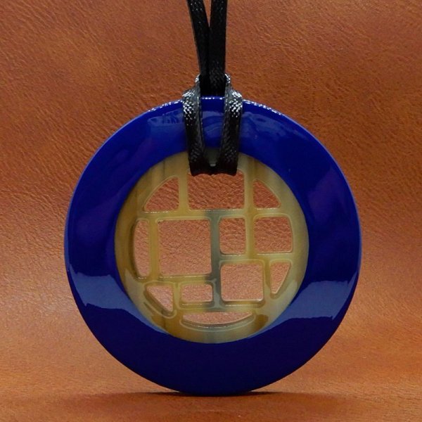 画像2: 「水牛」ペンダント ラウンド 透かし Φ7.0cm ネイビーブルー navy blue（3） (2)