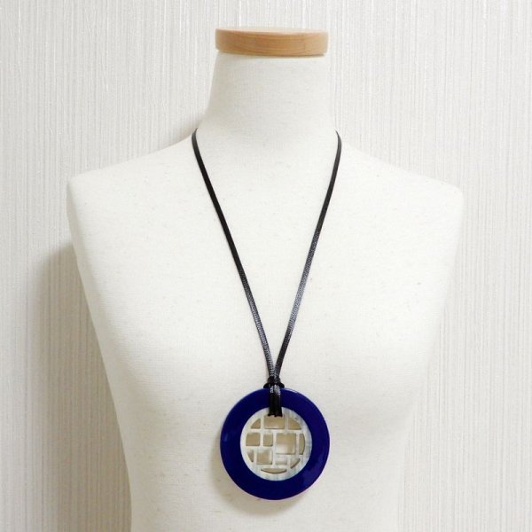 画像3: 「水牛」ペンダント ラウンド 透かし Φ7.0cm ネイビーブルー navy blue（3） (3)