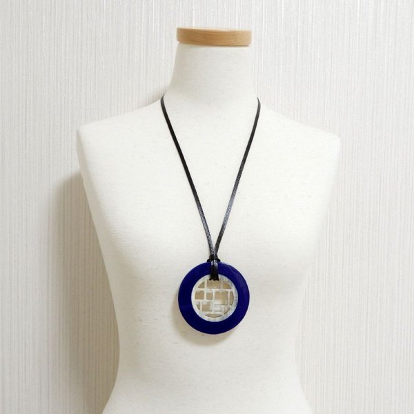 画像4: 「水牛」ペンダント ラウンド 透かし Φ7.0cm ネイビーブルー navy blue（3） (4)